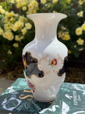 Vintage Reichenbach White Porcelain Floral Accent Vase with Gold Trim